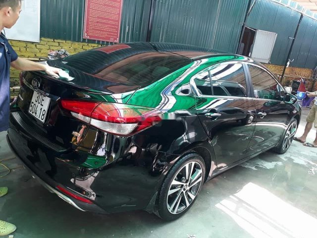 Chính chủ bán xe Kia Cerato đời 2018, màu đen0