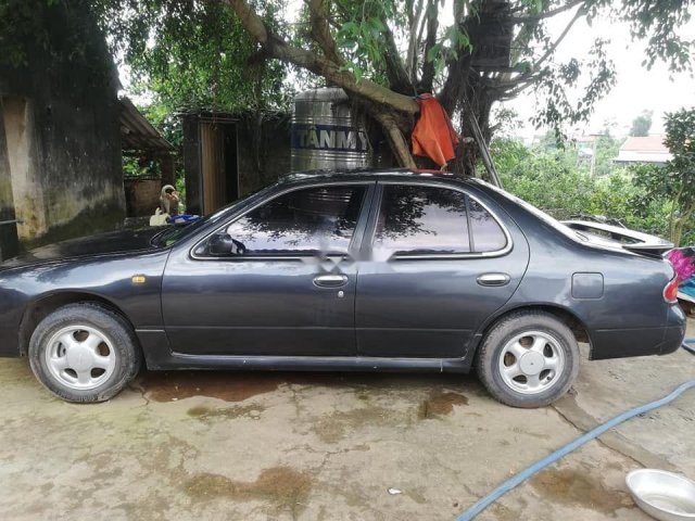 Bán Nissan Bluebird đời 1993, ĐK 2007, màu xám, xe nhập