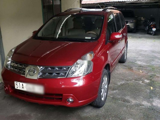 Cần bán Nissan Livina năm 2011, màu đỏ, xe mới chạy 9000km 