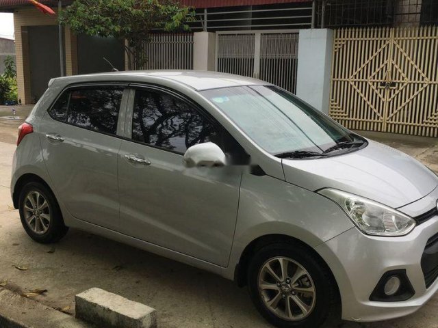 Cần bán Hyundai Grand i10 đời 2016, màu bạc, nhập khẩu 0