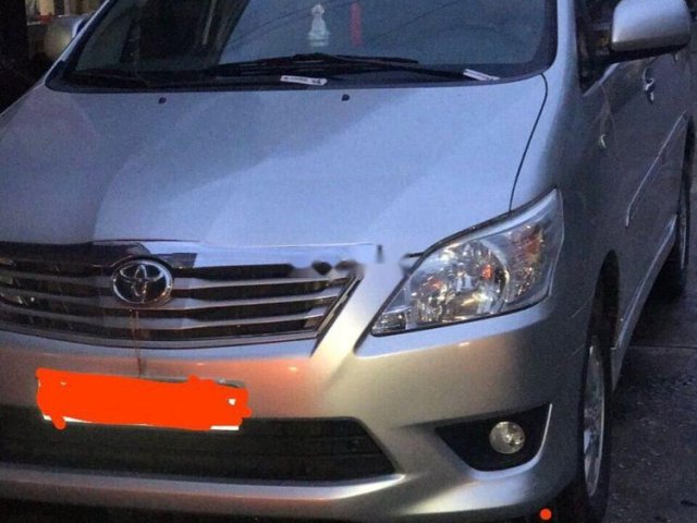 Bán Toyota Innova sản xuất năm 2013, màu bạc, 390tr