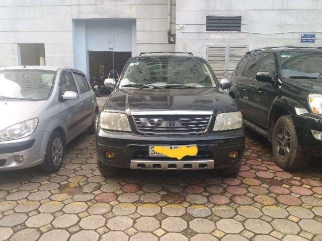 Cần bán gấp Ford Escape năm 2004, màu đen, xe nhập