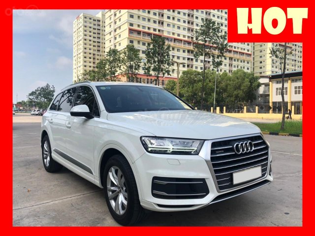 Bán xe Audi Q7 2.0 Model 2018 màu trắng, nội thất đen nhập khẩu, trả trước 600 triệu nhận xe ngay