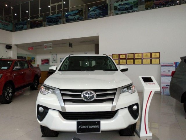 Cần bán Toyota Fortuner 2019, màu trắng, 979 triệu0