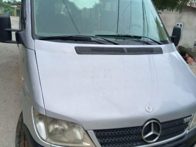 Bán lại xe Mercedes Sprinter đời 2007, màu bạc0