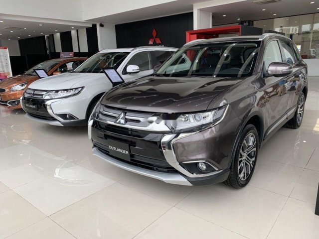 Bán Mitsubishi Outlander đời 2019, màu xám, xe nhập, 770 triệu