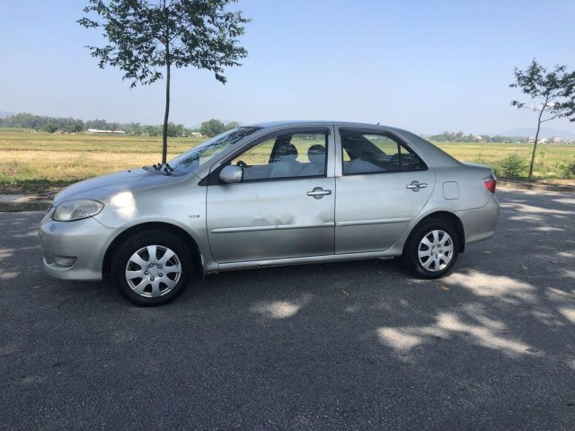 Cần bán lại xe Toyota Vios sản xuất năm 2005, màu bạc, nhập khẩu nguyên chiếc số sàn, giá 195tr