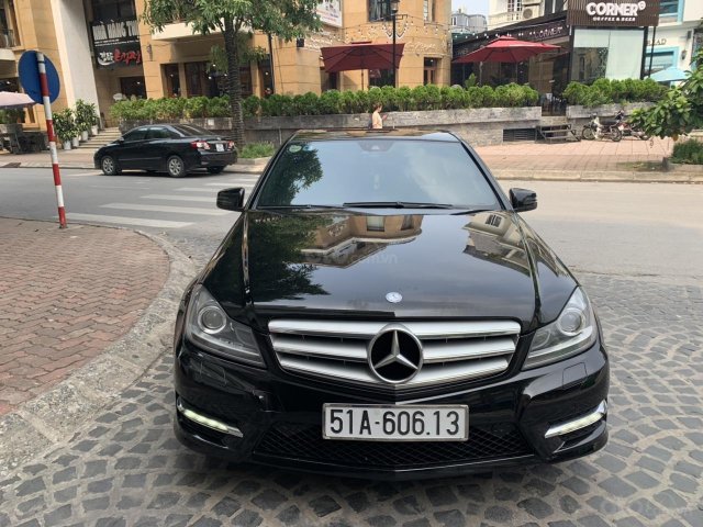 Bán Mercedes C300 AMG 2013, màu đen0