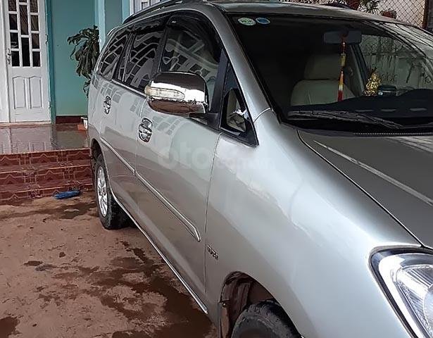 Cần bán Toyota Innova đời 2007, màu bạc, số sàn 0