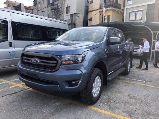 Ford Ranger XLS MT 1 cầu số sàn, giá tốt nhất thị trường, chỉ cần 150 triệu nhận xe. LH: 0941921742