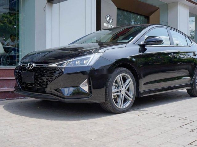 Bán nhanh chiếc Hyundai Elantra 1.6MT năm 2019, xe giá thấp, giao nhanh