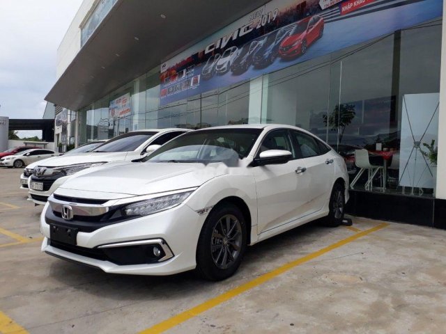 Bán Honda Civic E năm 2019, màu trắng, xe nhập0