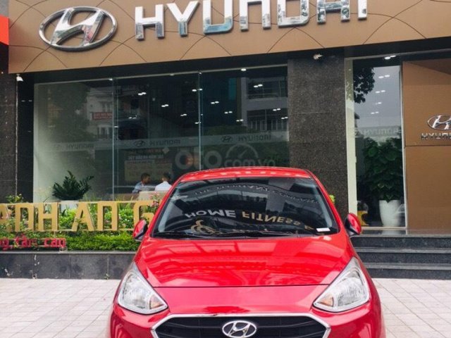 Bán Hyundai 1.2 AT sedan 2019, màu đỏ sẵn xe giao ngay, hỗ trợ trả góp lên đến 80%, chỉ 100tr nhận xe