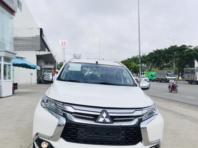 Cần bán xe Mitsubishi Pajero Sport 2019, màu trắng, xe nhập, giá tốt