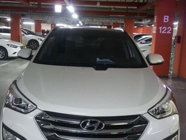 Chính chủ bán Hyundai Santa Fe năm sản xuất 2014, màu trắng, xe nhập