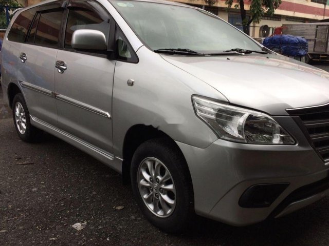 Cần bán Toyota Innova đời 2014, giá tốt0