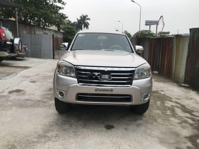 Bán Ford Everest SX 2010, màu hồng phấn, số sàn máy dầu0