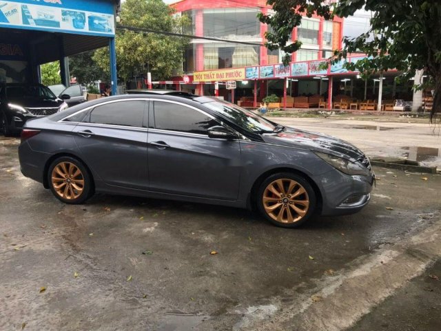 Cần bán Hyundai Sonata 2.0AT năm sản xuất 2010, nhập khẩu Hàn Quốc