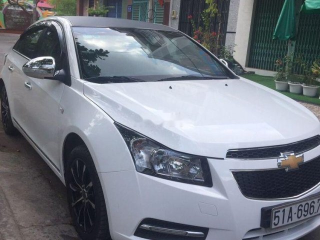 Chính chủ bán Chevrolet Cruze LTZ sản xuất năm 2013, màu trắng