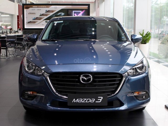 Bán Mazda 3 2019 giá giảm kịch sàn tặng BHVC và camera hành trình
