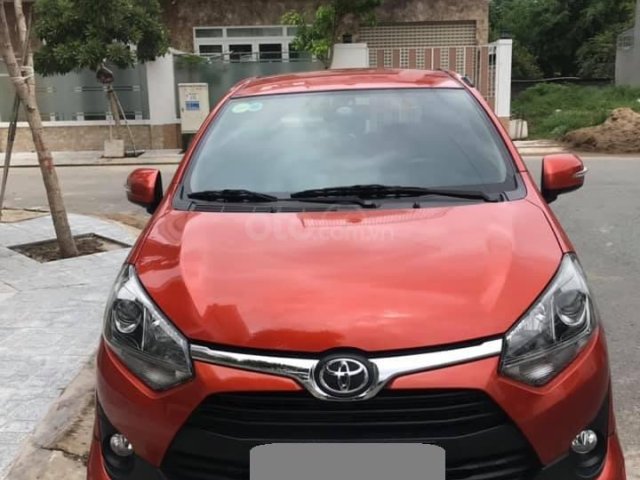 Bán Toyota Wigo 2018 tự động bản 1.2 màu cam rất đẹp0