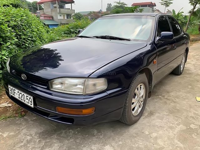 Cần bán lại xe Toyota Camry GLi 2.2 năm 1997, màu xanh lam, nhập khẩu chính chủ 0