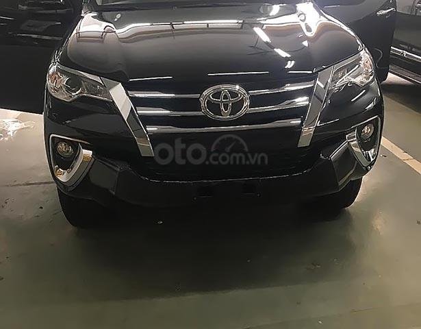 Bán xe Toyota Fortuner 2.4G 4x2 AT sản xuất năm 2019, màu đen