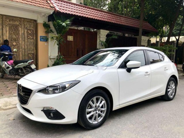 Bán Mazda 3 1.5AT 2016, màu trắng, chính chủ 0