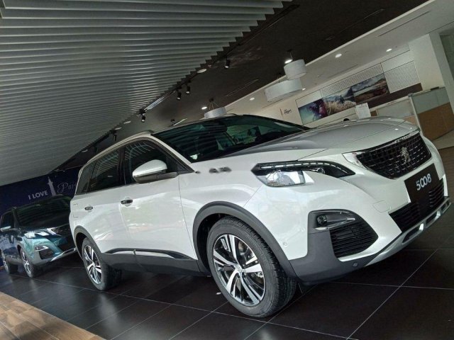 Bán xe Peugeot 5008 sản xuất 2019, màu trắng, xe nhập0