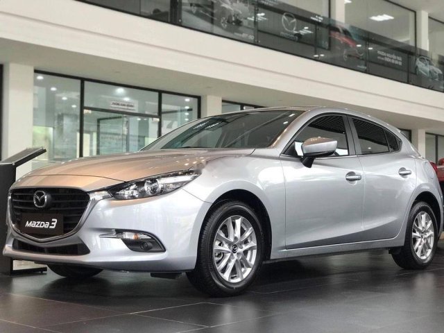 Bán Mazda 3 năm 2019, màu bạc, 669tr