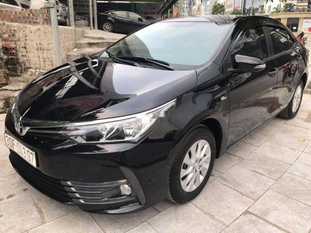 Bán xe Toyota Corolla Altis đời 2017, màu đen số tự động, giá chỉ 685 triệu