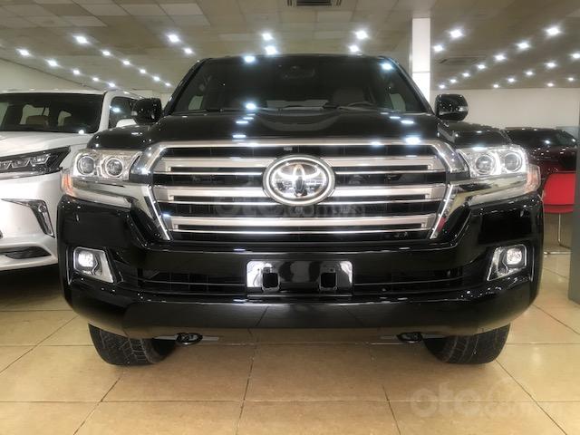 Bán Toyota Land Cruiser 5.7 đời 2020, màu đen, nhập khẩu nguyên chiếc0