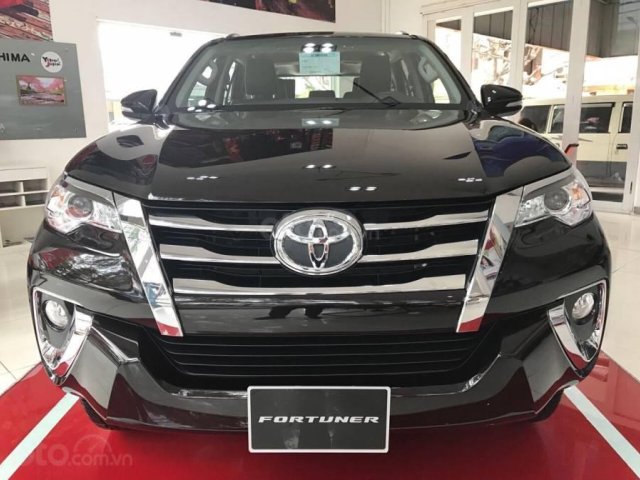 Bán Toyota Fortuner 2.4G AT 2019 xe giao ngay, ưu đãi sốc: Giảm tiền mặt + BHVC + PK chính hãng, LH 0941115585