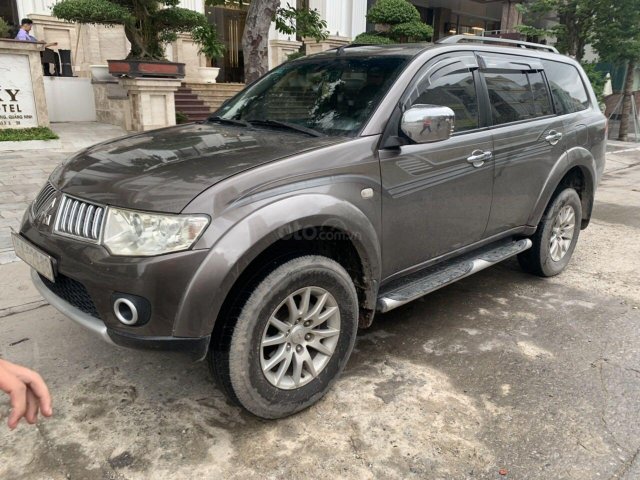 Cần bán xe Mitsubishi Pajero Sport năm 2011, màu Xám (ghi) chỉnh chủ giá 540 triệu đồng