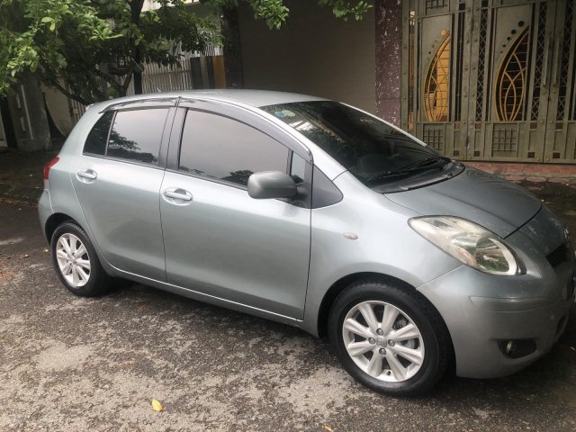 Bán Toyota Yaris 1.3 AT sản xuất năm 2010, màu xám (ghi), nhập khẩu nguyên chiếc, giá 365tr