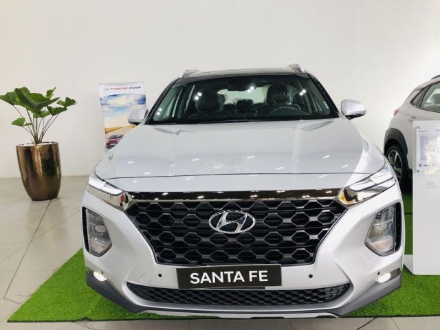 Bán Hyundai Santa Fe sản xuất 2019, màu bạc, giá tốt