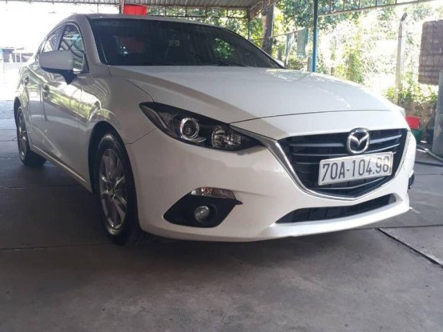 Bán xe Mazda 3 sản xuất năm 2016, màu trắng0