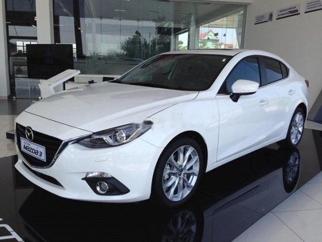 Bán Mazda 3 sản xuất năm 2019, màu trắng, 649 triệu0