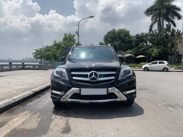 Chính chủ cần bán Mercedes 250 AMG 2.0AT đời 2016, màu đen, biển VIP, full options