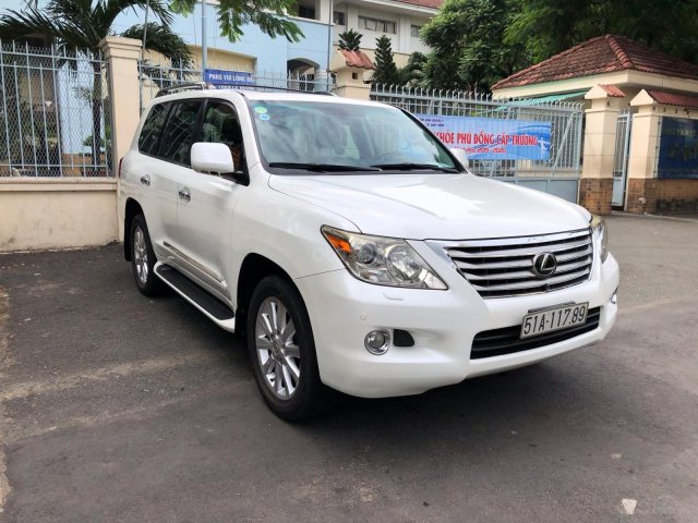 Mình là chủ xe cần bán Lexus LX570 đời 2008 còn rất đẹp0