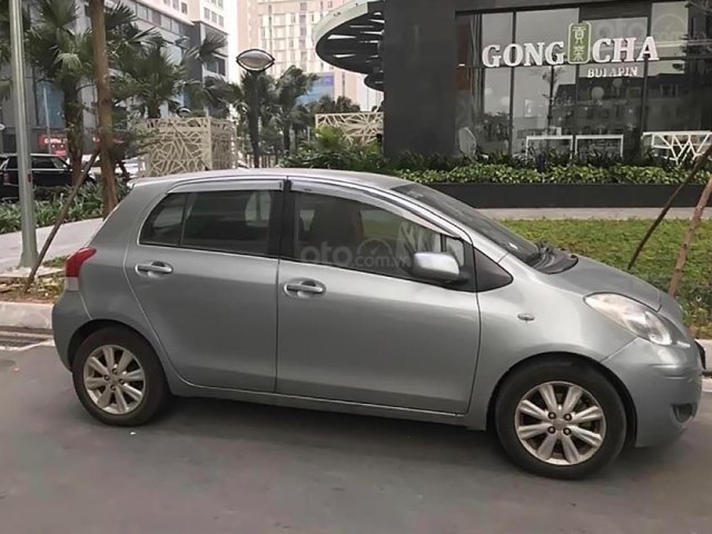 Bán Toyota Yaris đời 2008, màu bạc, xe nhập0