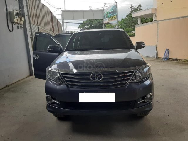 Cần ra đi em Fortuner 2016, số tự động, máy xăng, xám chì