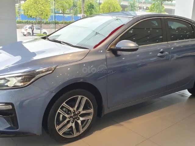 Bán Kia Cerato 2.0 AT Premium đời 2019, màu xanh lam