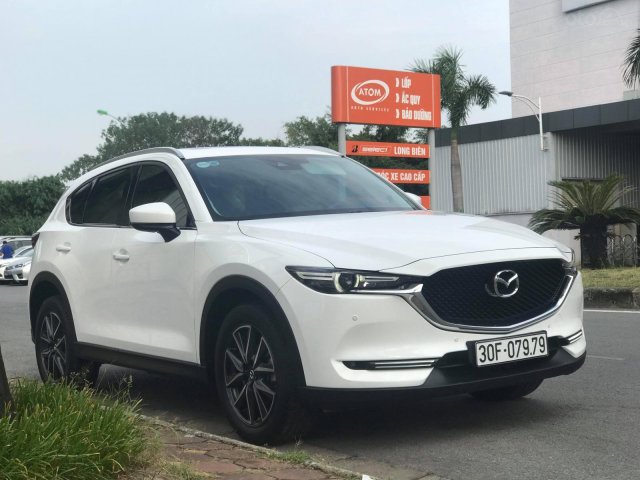 Cần bán Mazda CX5 sản xuất 2018, màu trắng, giá tốt0