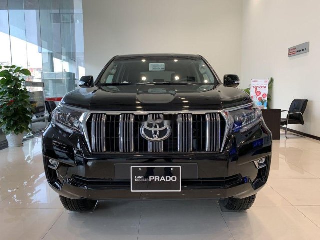 Cần bán xe Toyota Prado năm 2019, màu đen, nhập khẩu nguyên chiếc0