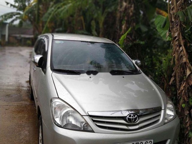 Bán xe Toyota Innova J sản xuất 2006, màu bạc, nhập khẩu nguyên chiếc0