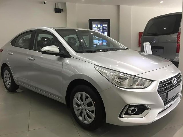 Bán ô tô Hyundai Accent 1.4 MT BASE sản xuất năm 2019, màu bạc0