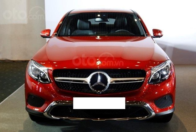 Mercedes-Benz GLC300 4Matic Coupe màu đỏ, sản xuất 2019, tên tư nhân0