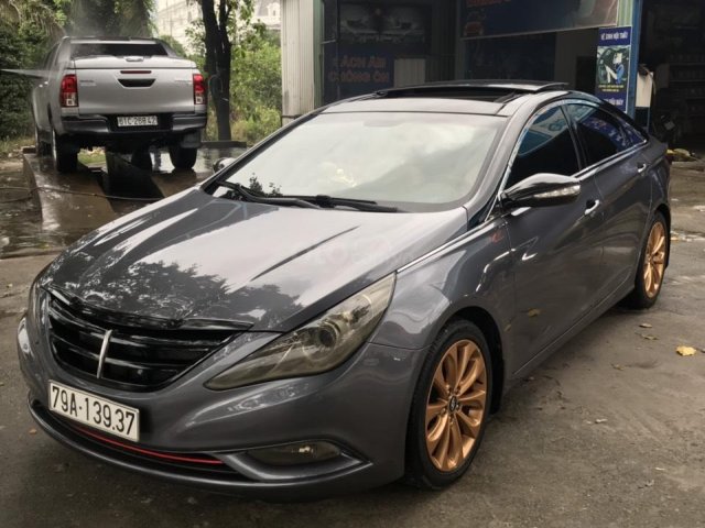 Hãng bán Hyundai Sonata 2.0AT bản full, 2010, nhập Hàn Quốc, biển số SG0