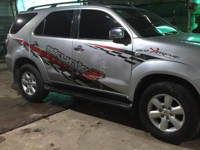 Bán Fortuner 2009 máy xăng, giá 530tr